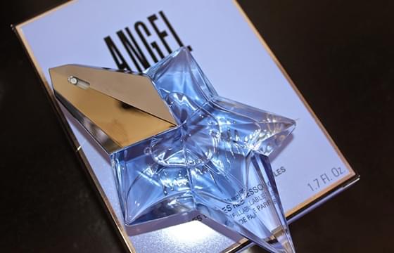immagine anteprima Profilati Alluminio pour « Angel », le parfum féminin de Thierry Mugler