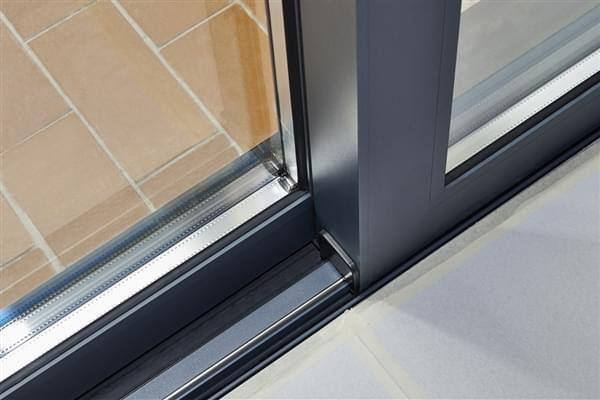 Profilés aluminium pour portes